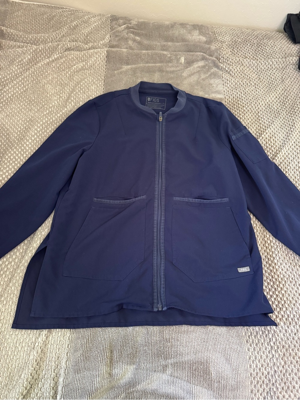 FIGS Navy Bellery - Scrub Jacket